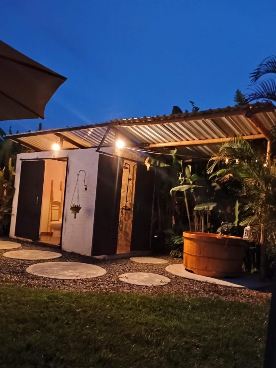 Orange Glamping Villa Quimbaya Exteriör bild